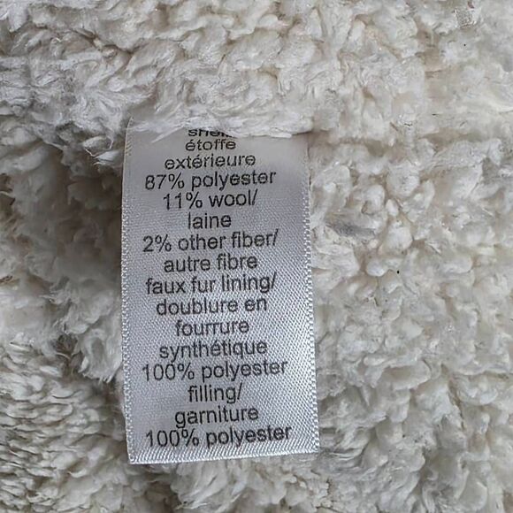 Maurices 0X Red Plaid Sherpa Lined Zip Puffer Vest - Picture 4 of 5